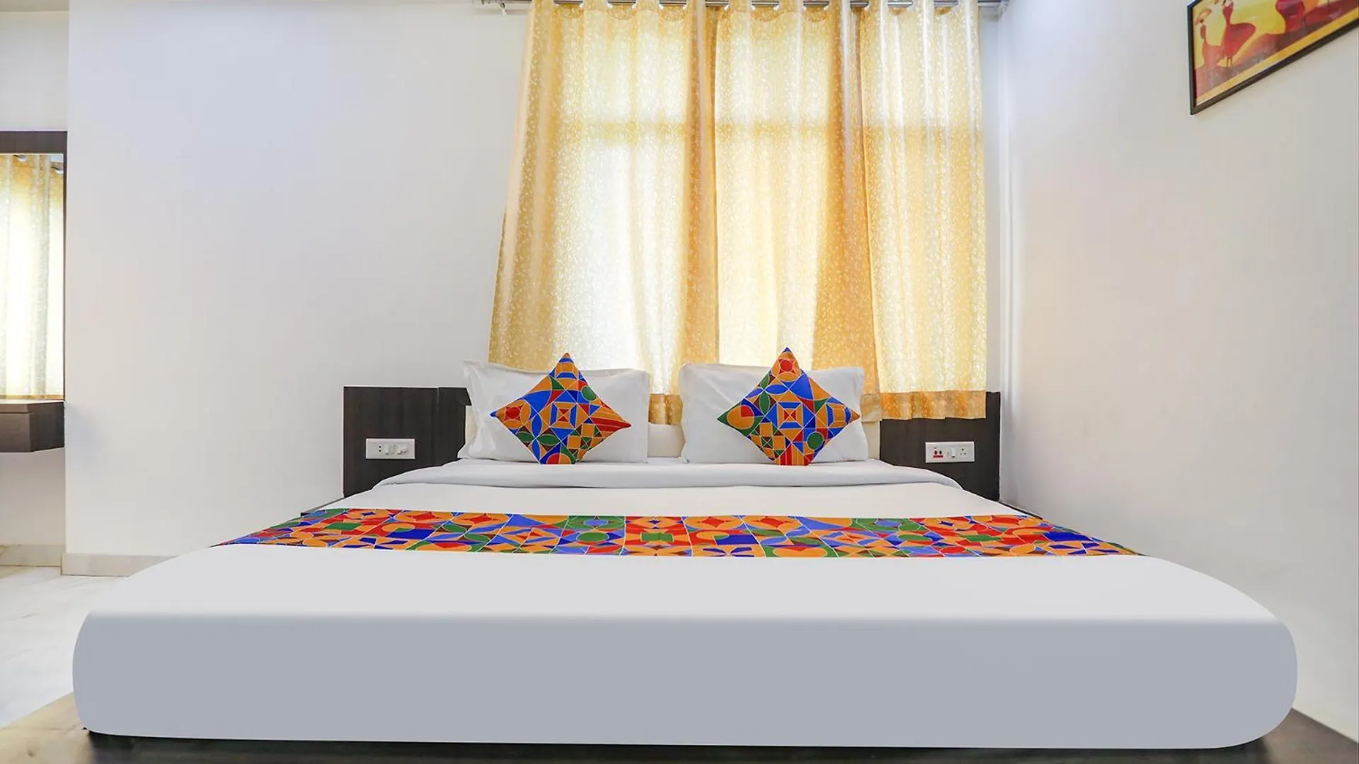 Hotel Fabhotel Aaradhya Residency Agra