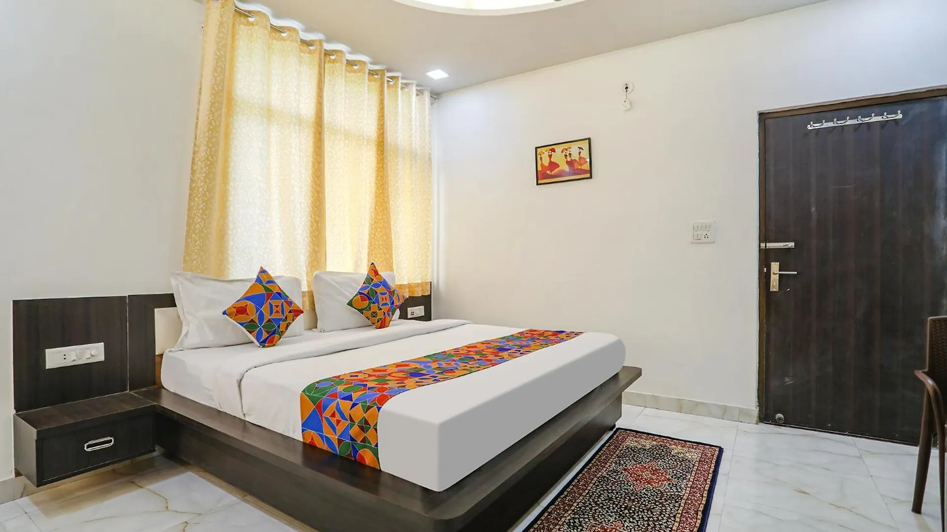 Fabhotel Aaradhya Residency 阿格拉 3*,